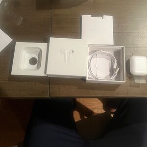 Apple - AirPods with Charging Case (2nd generation) - White